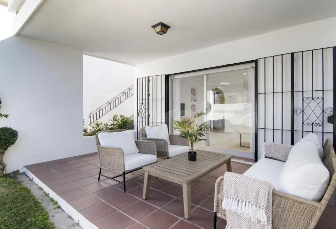 2 Bedroom Flat In Nueva Andalucia Marbella Apartment