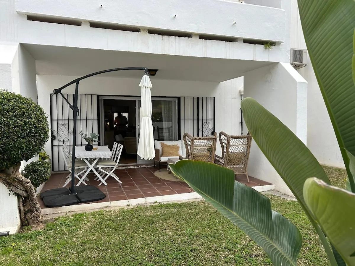2 Bedroom Flat In Nueva Andalucia Marbella Spanyolország